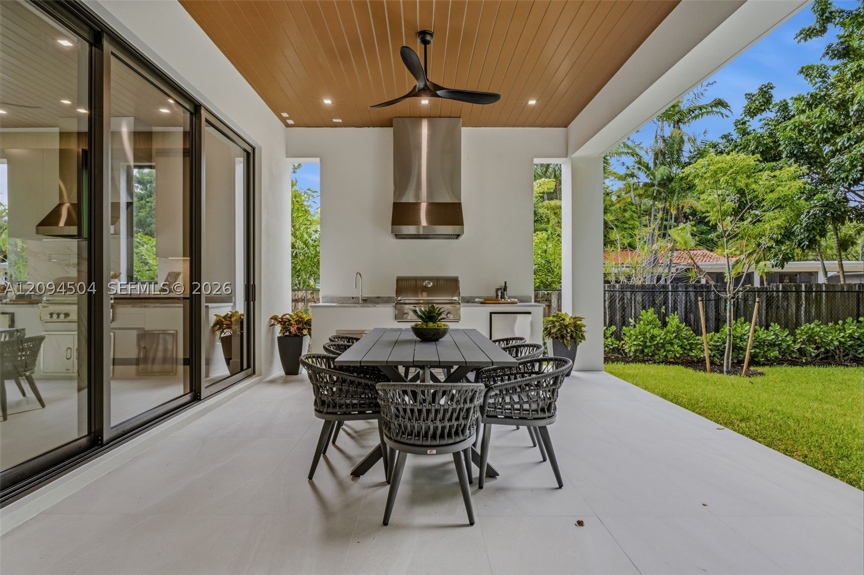 6255 SW 69th St, South Miami FL 33143