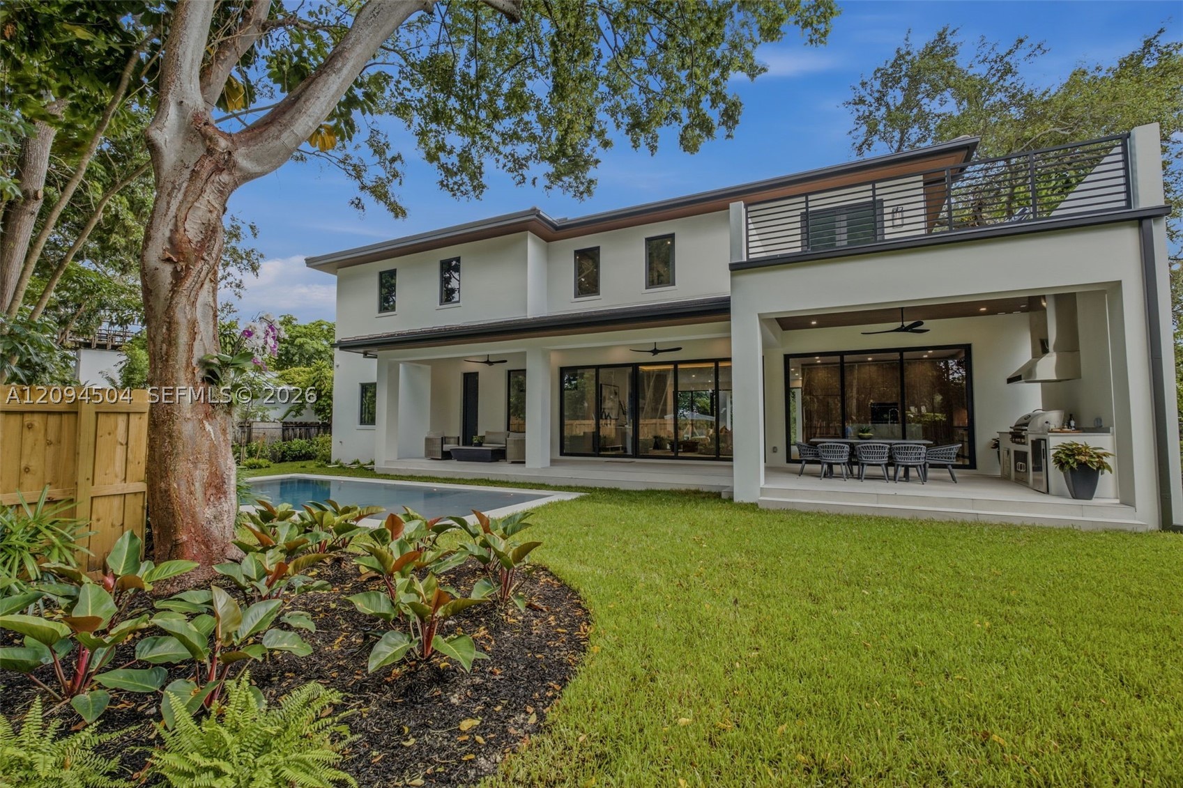6255 SW 69th St, South Miami FL 33143