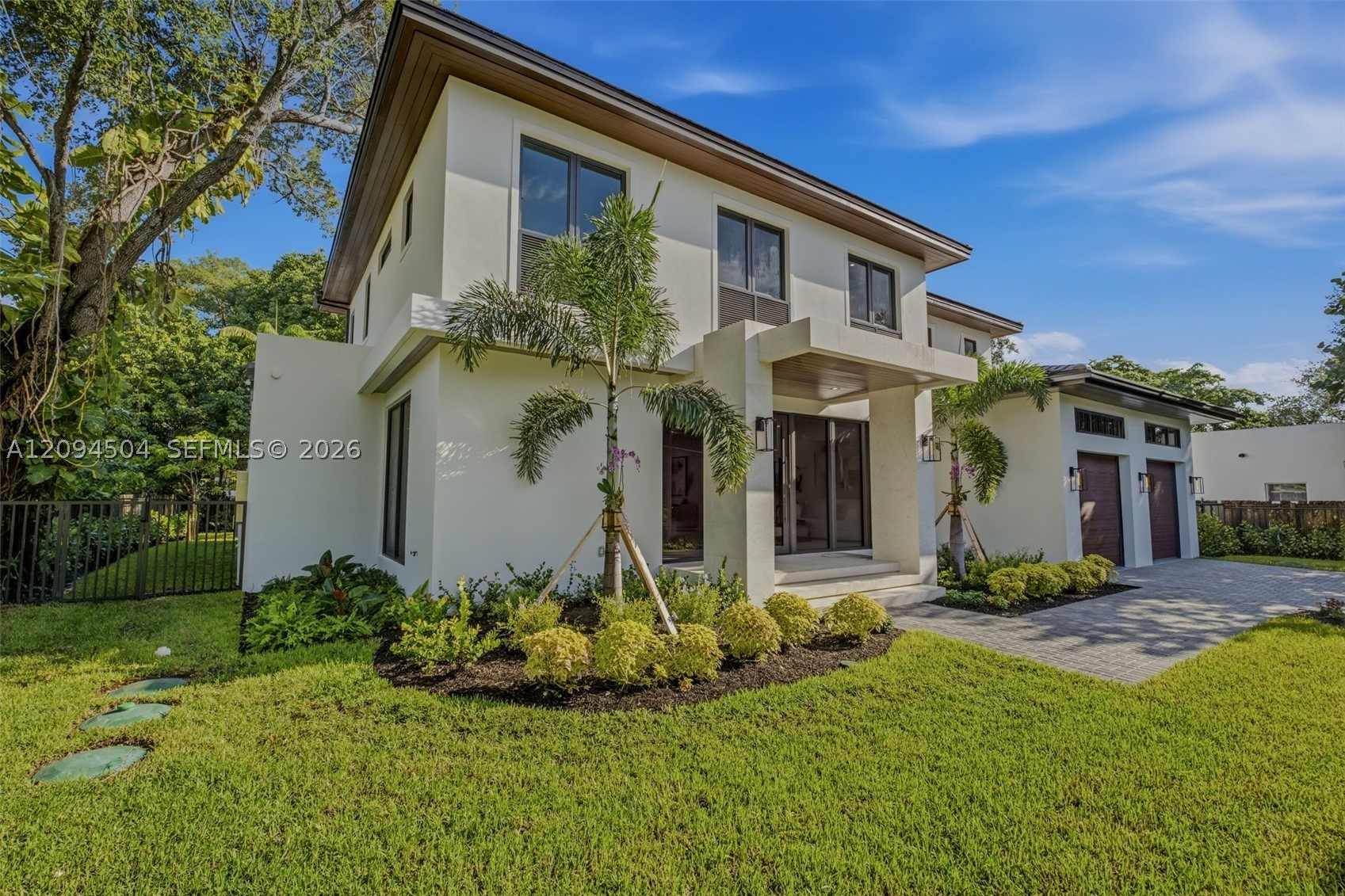 6255 SW 69th St, South Miami FL 33143