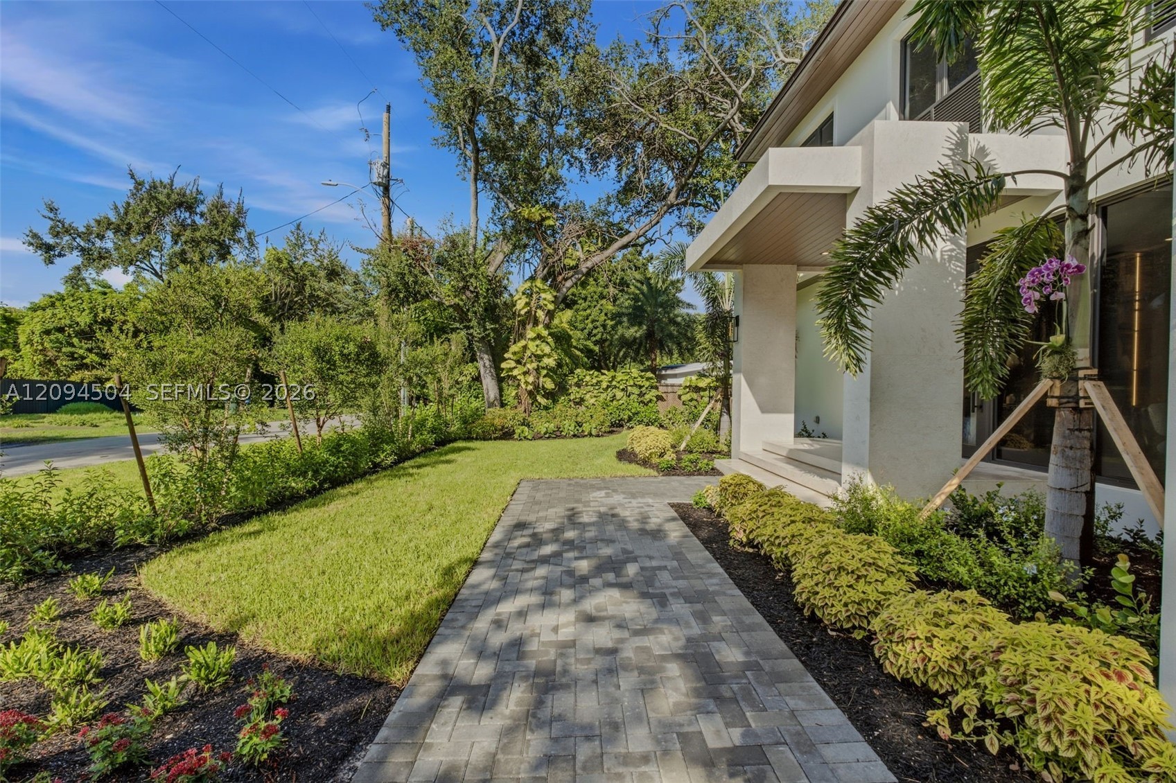 6255 SW 69th St, South Miami FL 33143
