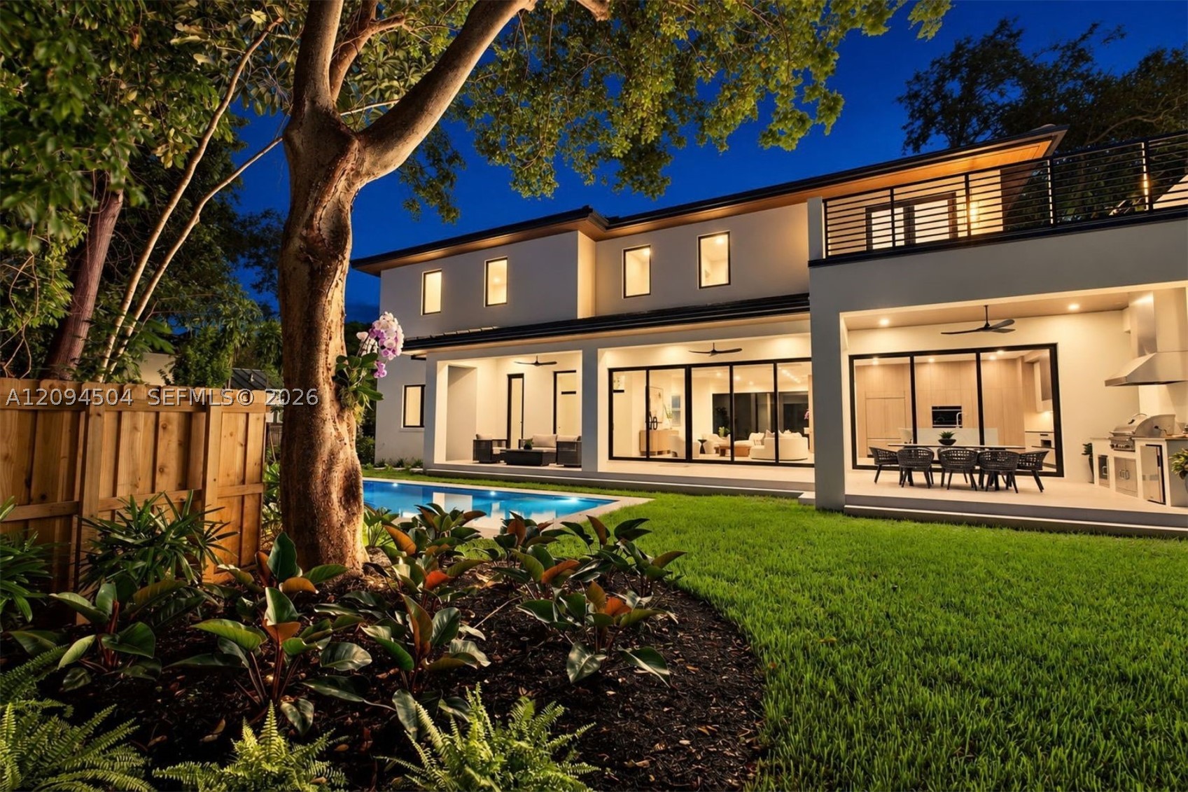6255 SW 69th St, South Miami FL 33143