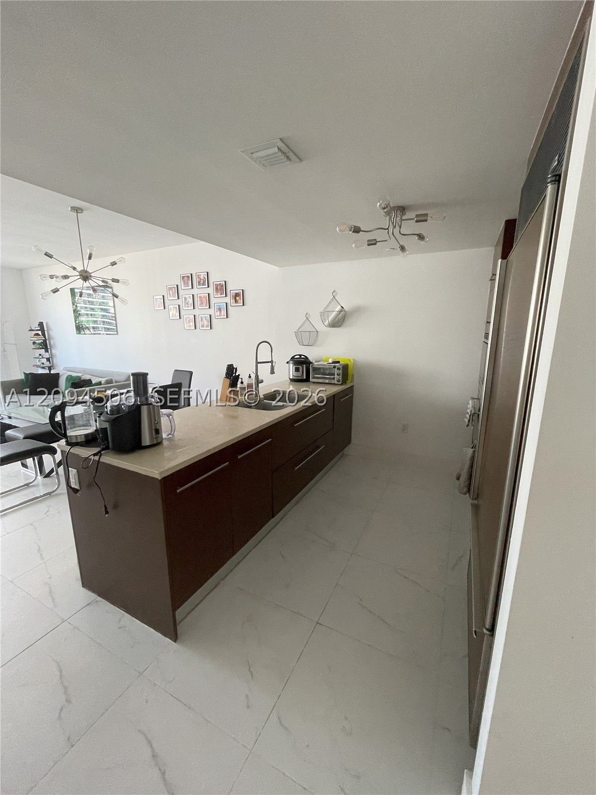 475 Brickell Ave #2114, Miami FL 33131