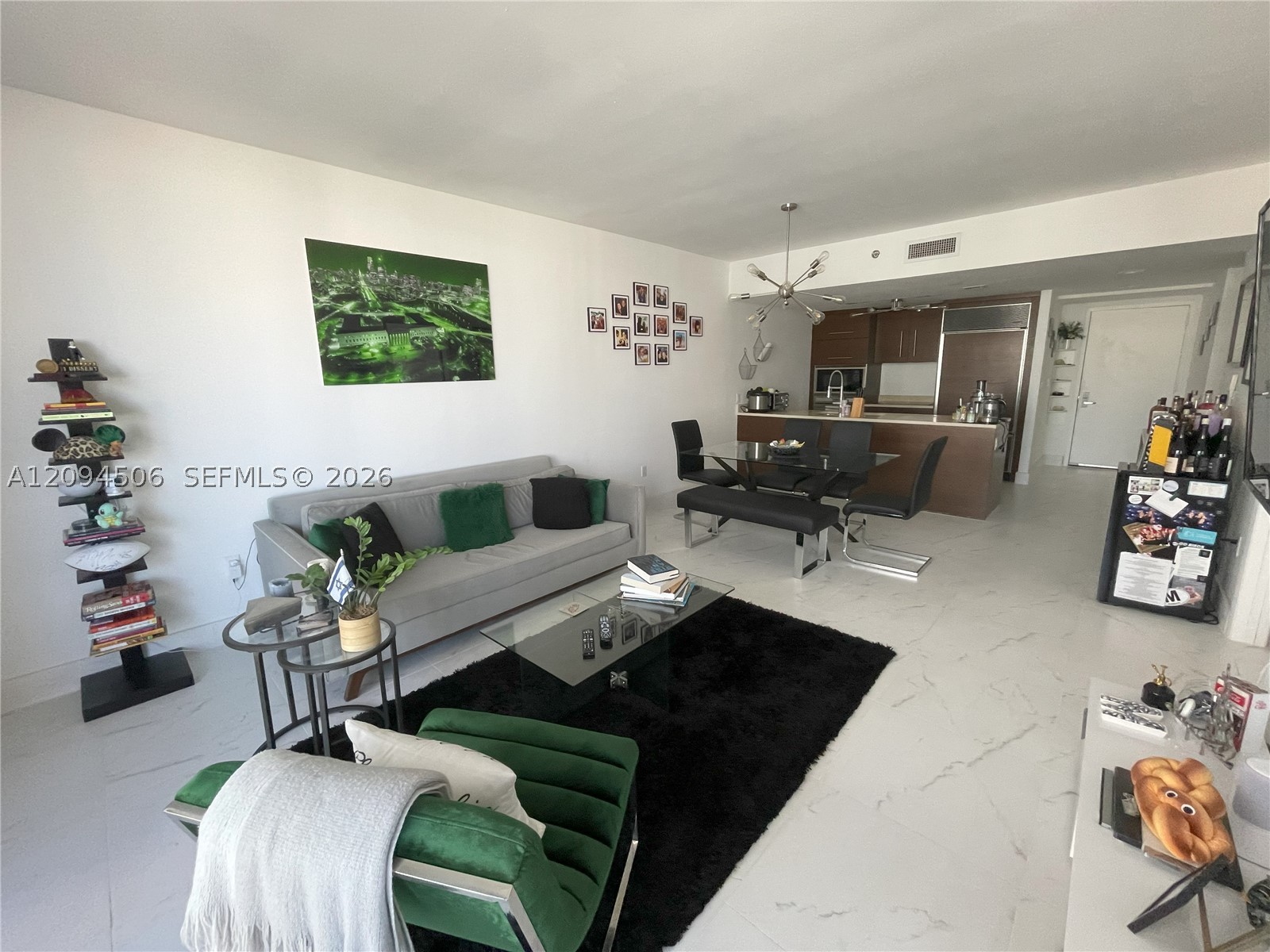 475 Brickell Ave #2114, Miami FL 33131
