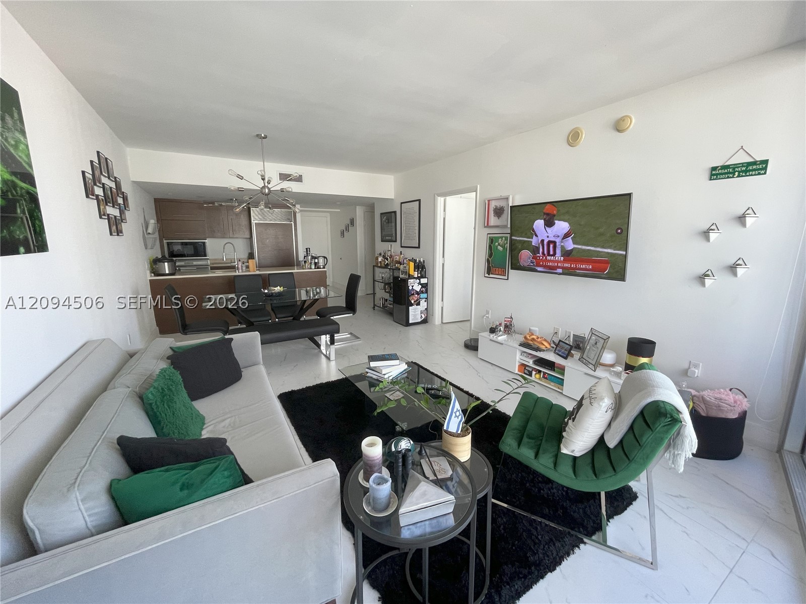 475 Brickell Ave #2114, Miami FL 33131