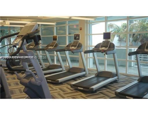 253 NE 2nd St #3307, Miami FL 33132
