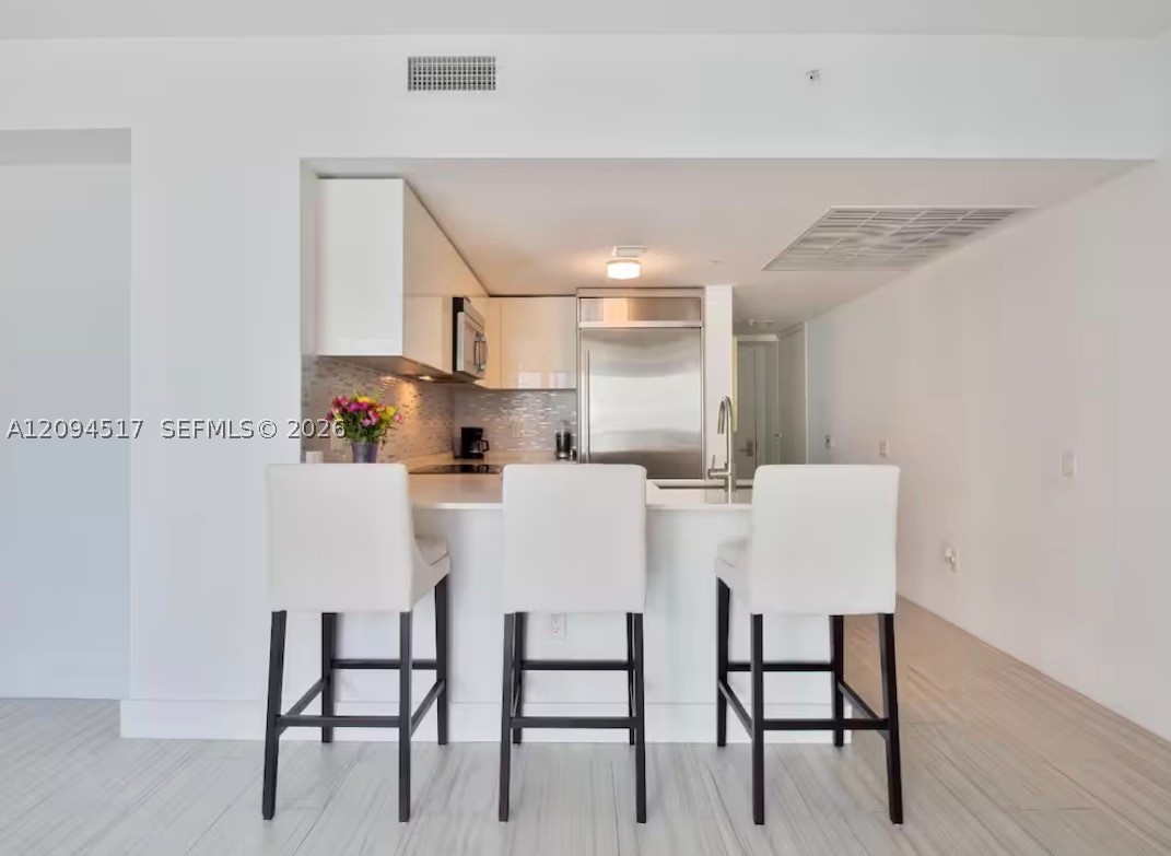 1300 Brickell Bay Dr #1711, Miami FL 33131
