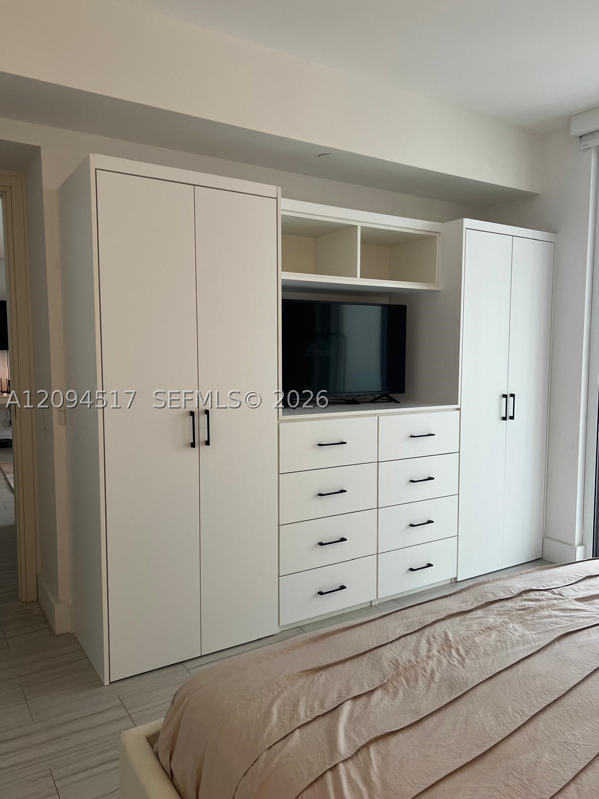 1300 Brickell Bay Dr #1711, Miami FL 33131