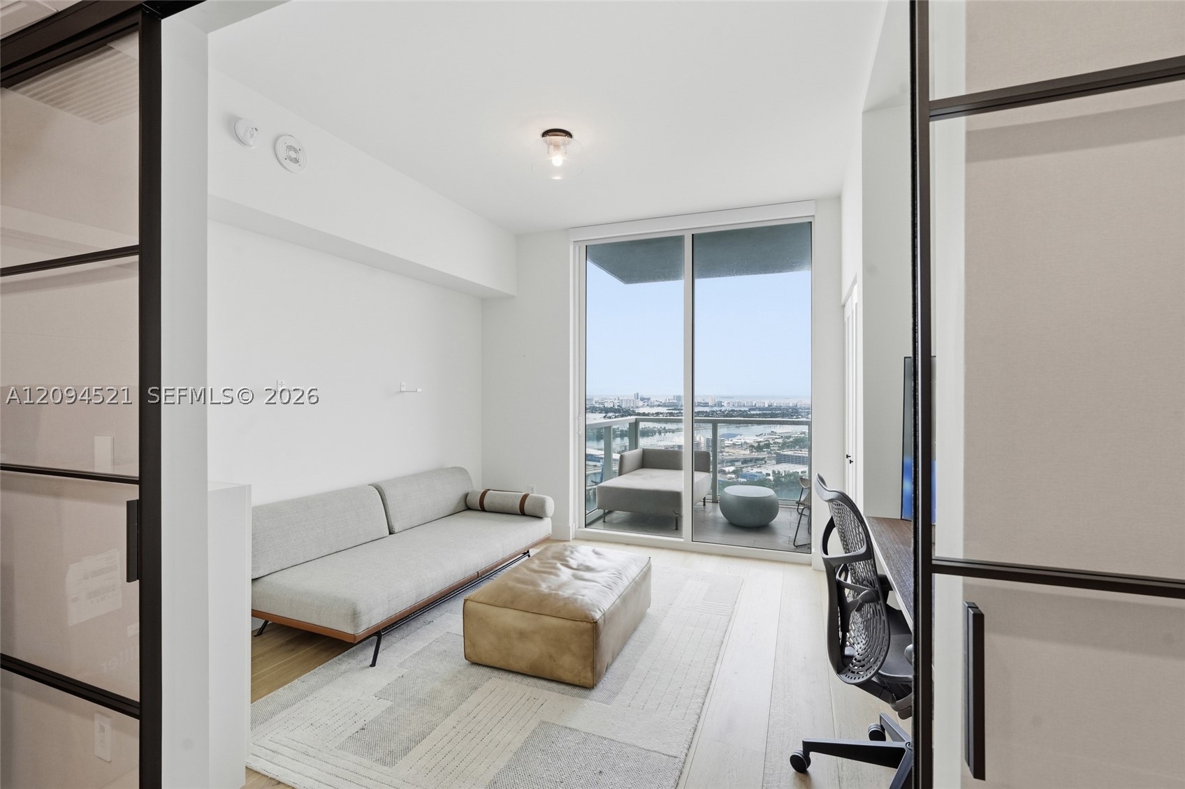 244 Biscayne Blvd #4103, Miami FL 33132
