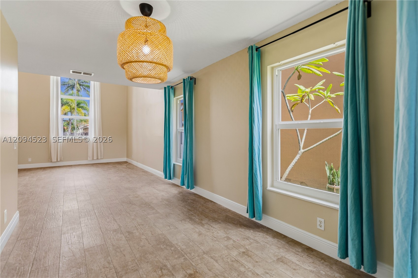 7504 Viscaya Cir, Margate FL 33063