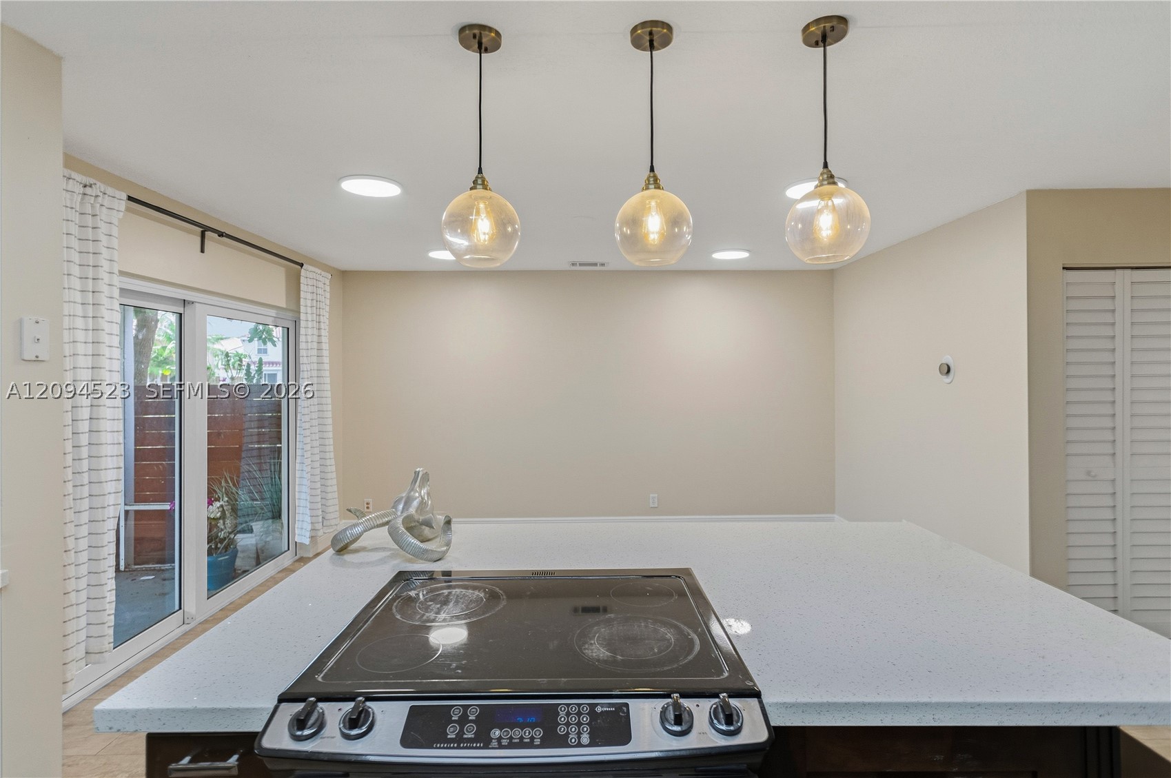 7504 Viscaya Cir, Margate FL 33063