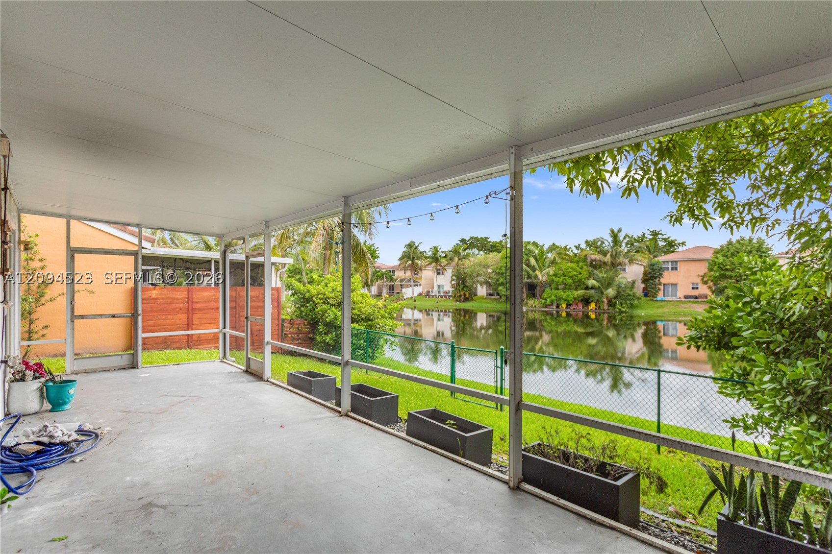 7504 Viscaya Cir, Margate FL 33063