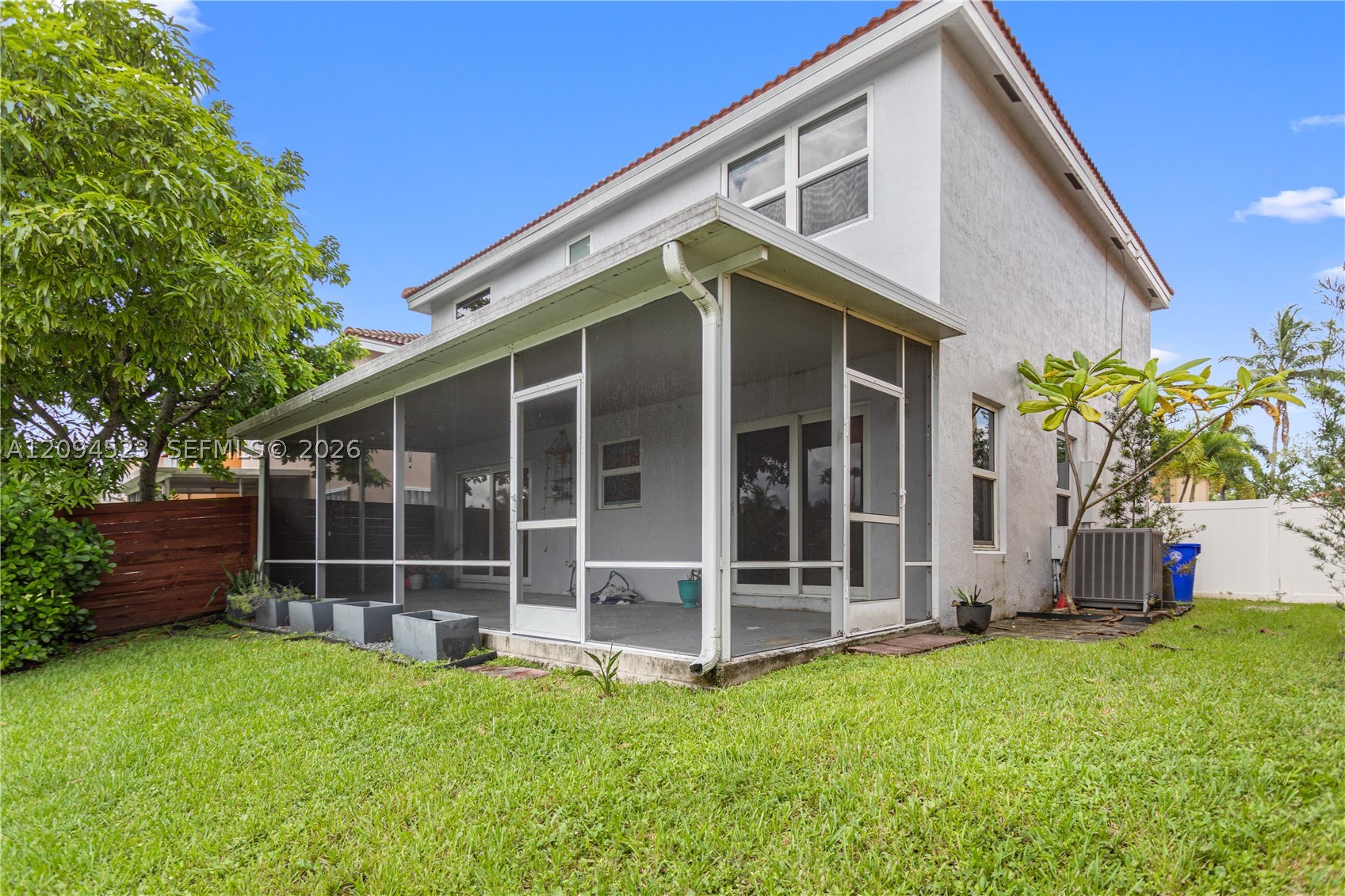 7504 Viscaya Cir, Margate FL 33063