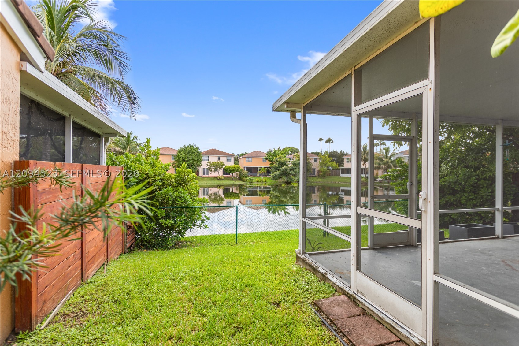 7504 Viscaya Cir, Margate FL 33063
