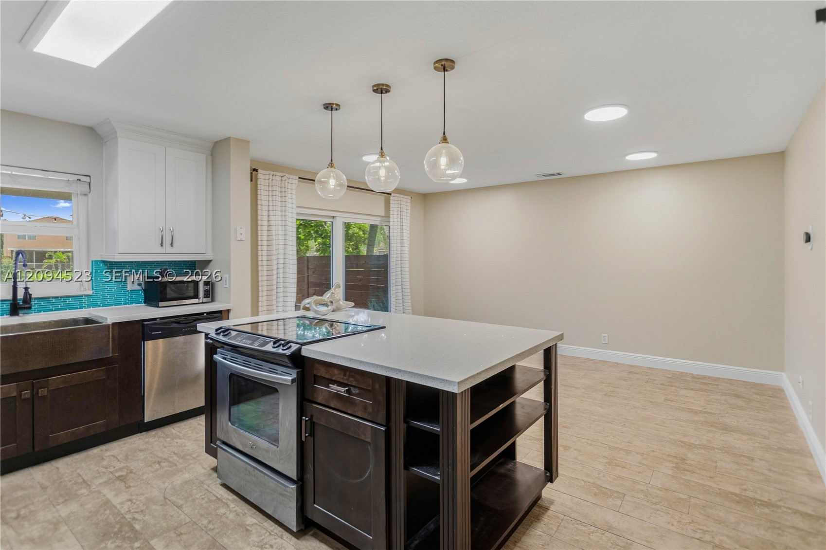 7504 Viscaya Cir, Margate FL 33063