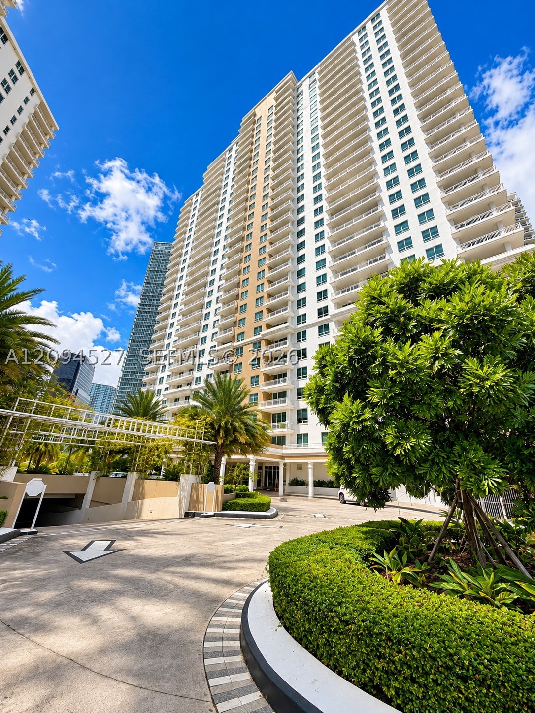 801 Brickell Key Blvd #2108, Miami FL 33131