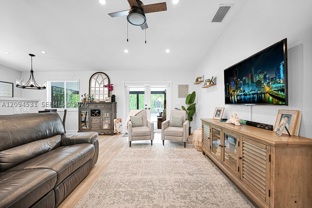 8574 SW 211th Ter, Cutler Bay FL 33189