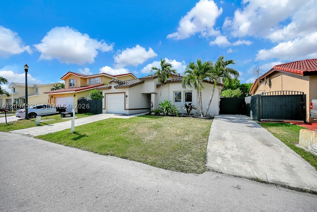 8574 SW 211th Ter, Cutler Bay FL 33189