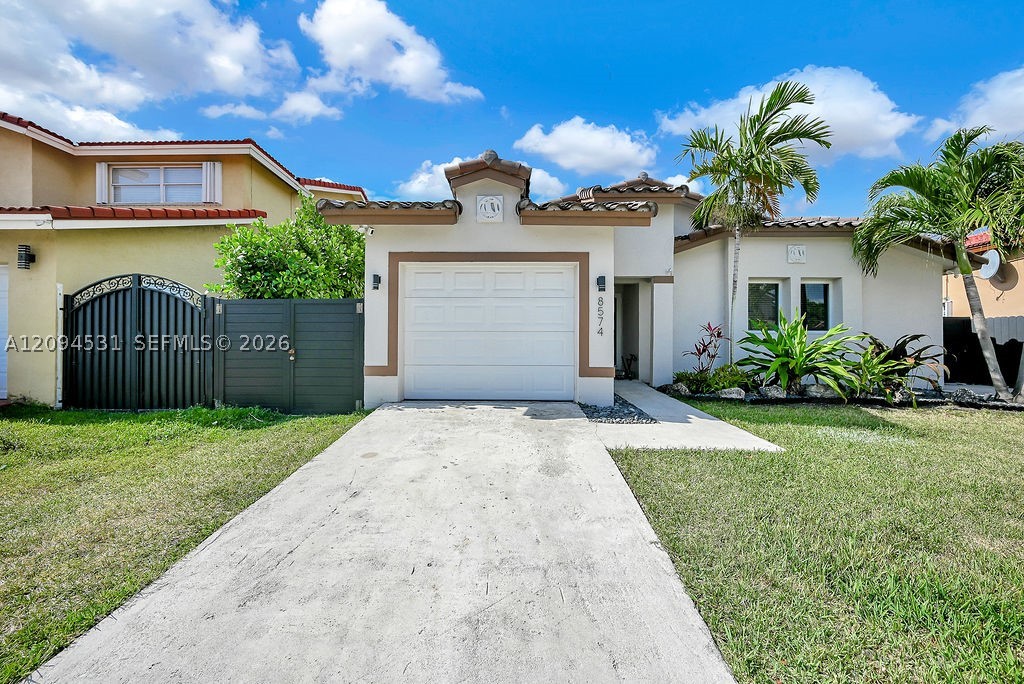 8574 SW 211th Ter, Cutler Bay FL 33189