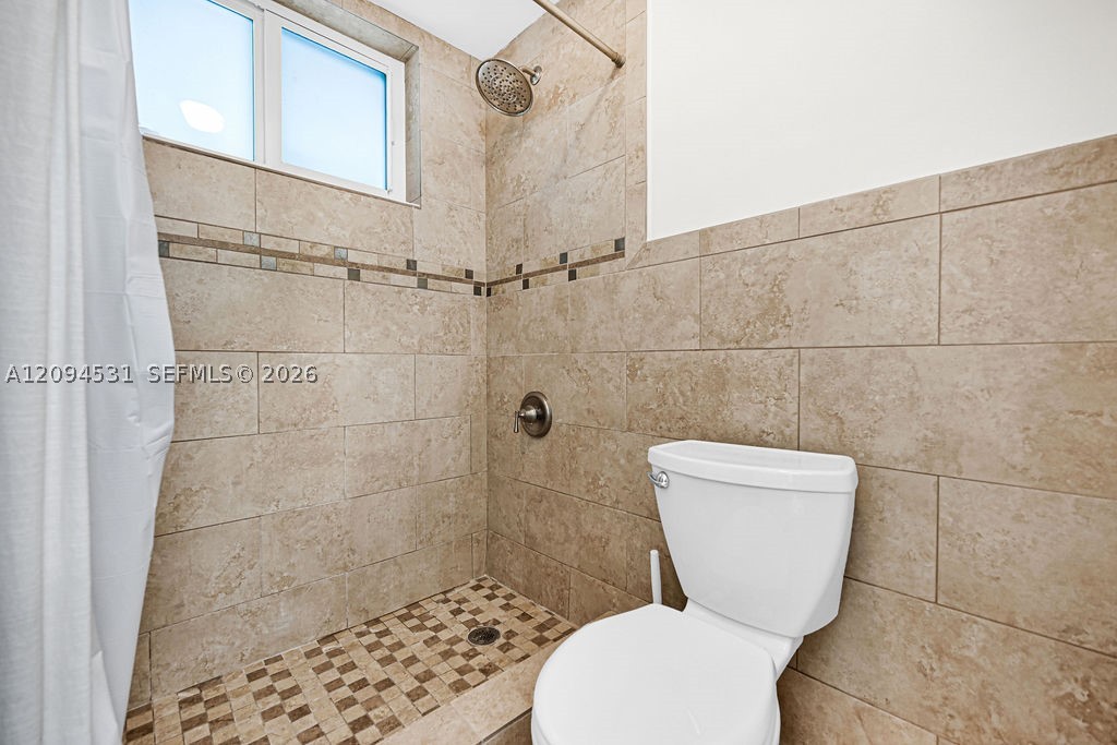 8574 SW 211th Ter, Cutler Bay FL 33189