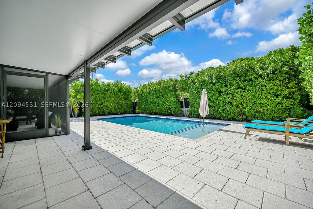 8574 SW 211th Ter, Cutler Bay FL 33189