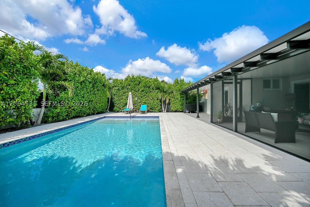 8574 SW 211th Ter, Cutler Bay FL 33189