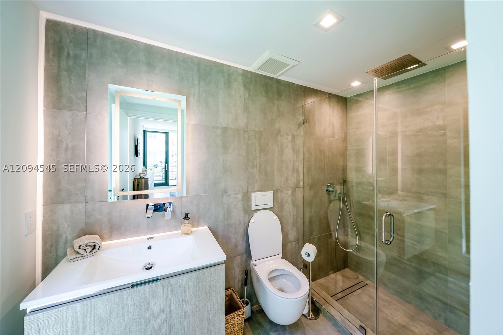 1930 Bay Dr #2, Miami Beach FL 33141