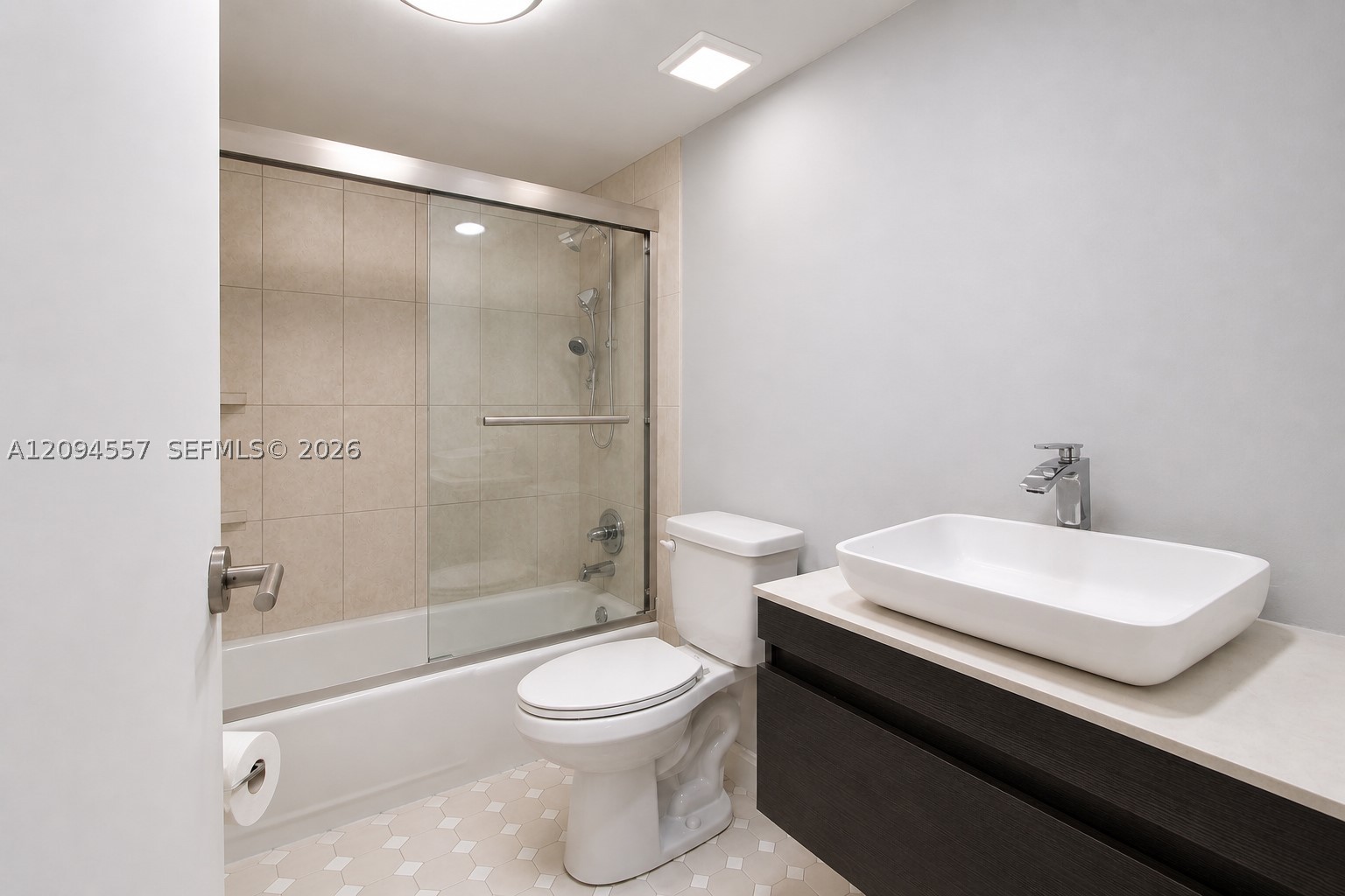 520 Brickell Key Dr #A1113, Miami FL 33131