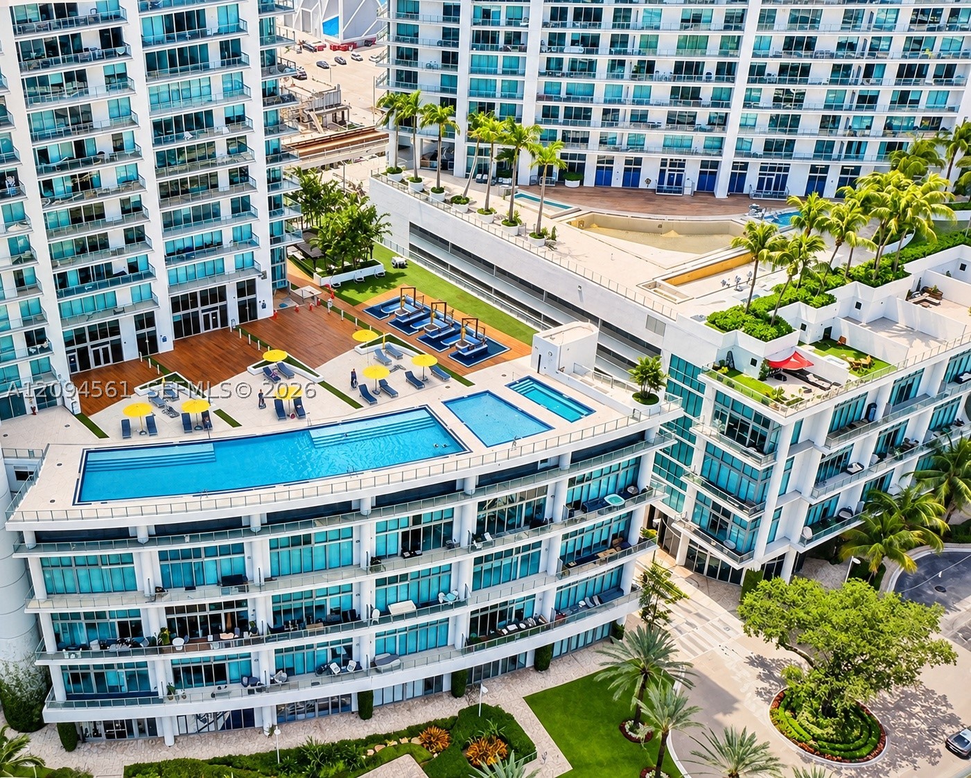 92 SW 3rd St #1603, Miami FL 33130