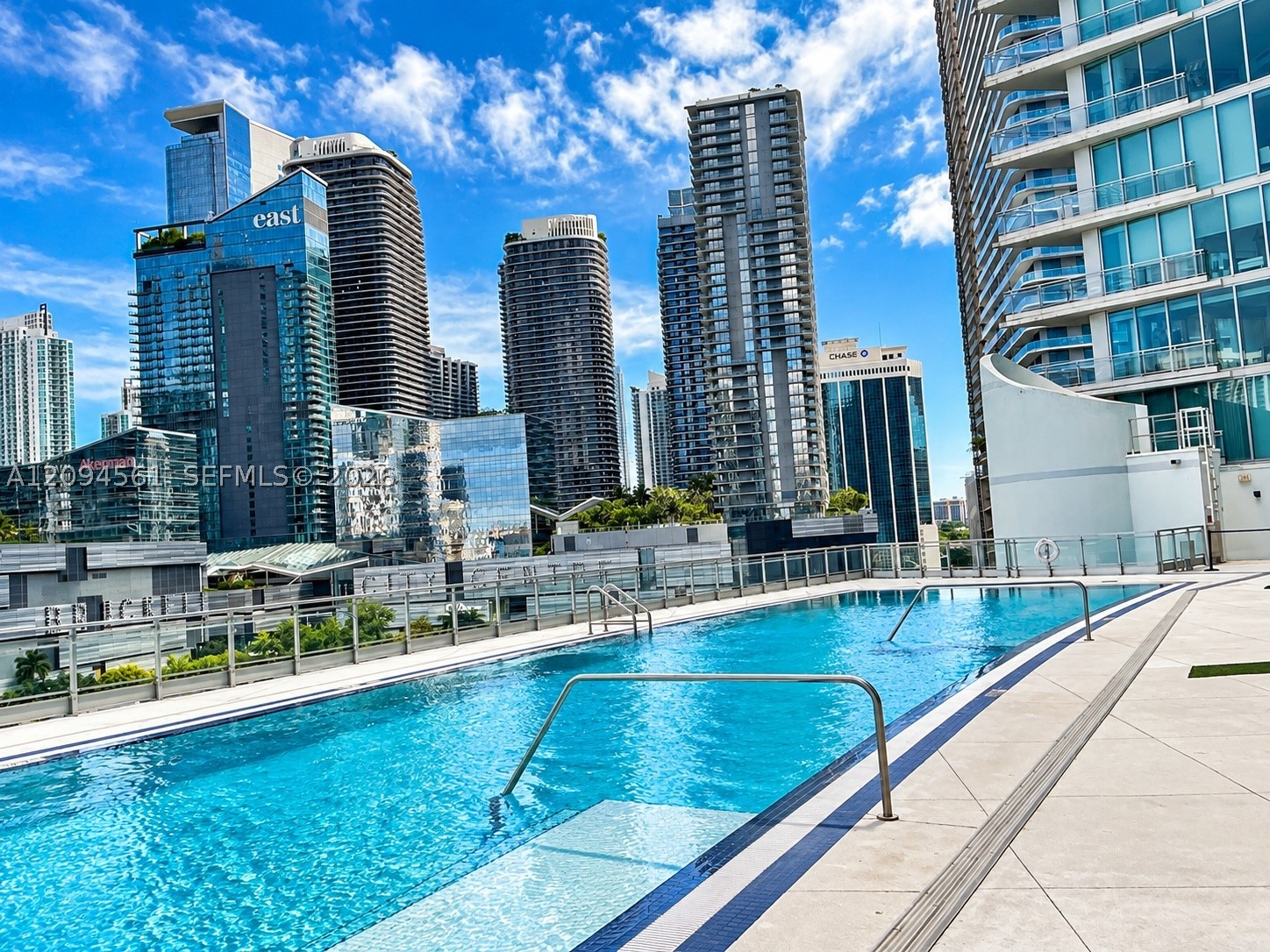 92 SW 3rd St #1603, Miami FL 33130