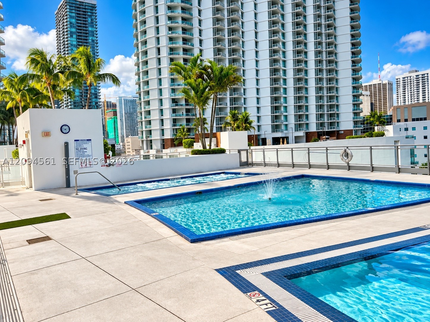 92 SW 3rd St #1603, Miami FL 33130