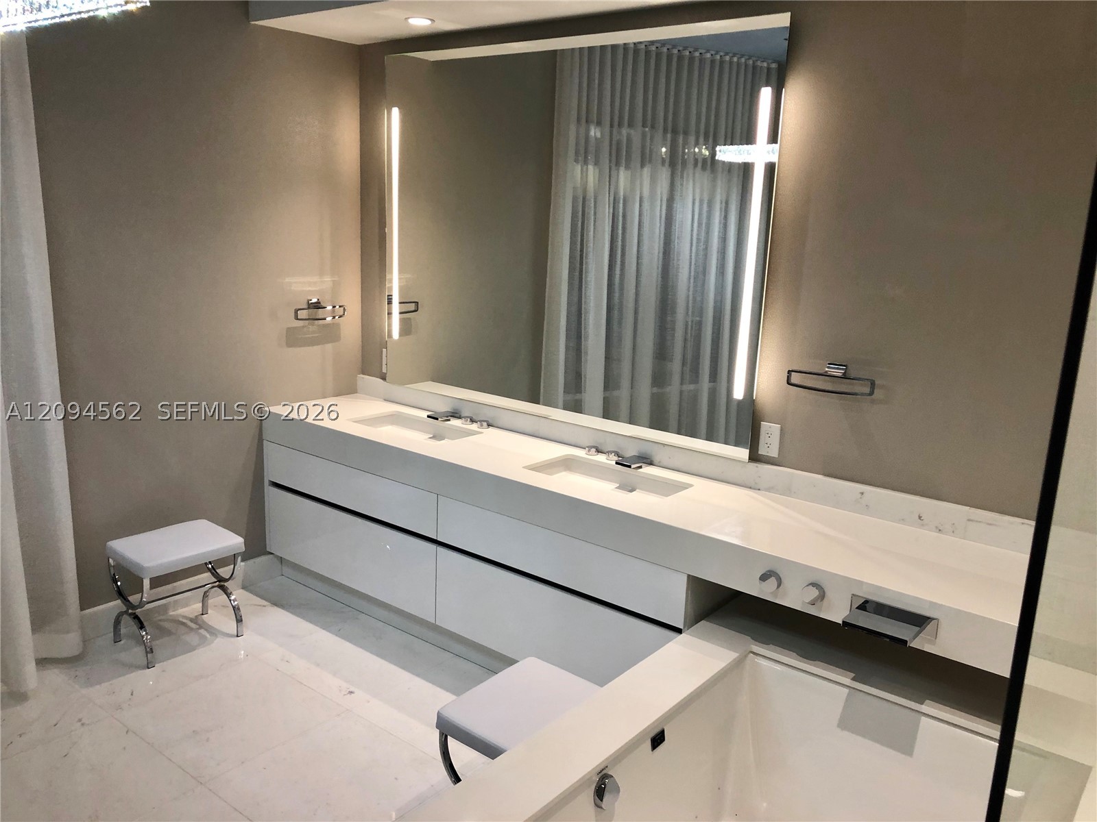 18555 Collins Ave #2903, Sunny Isles Beach FL 33160