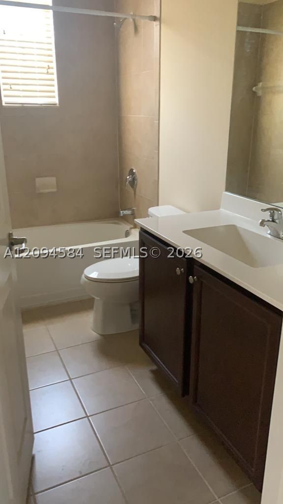 142 SE 28th Ter #10, Homestead FL 33033