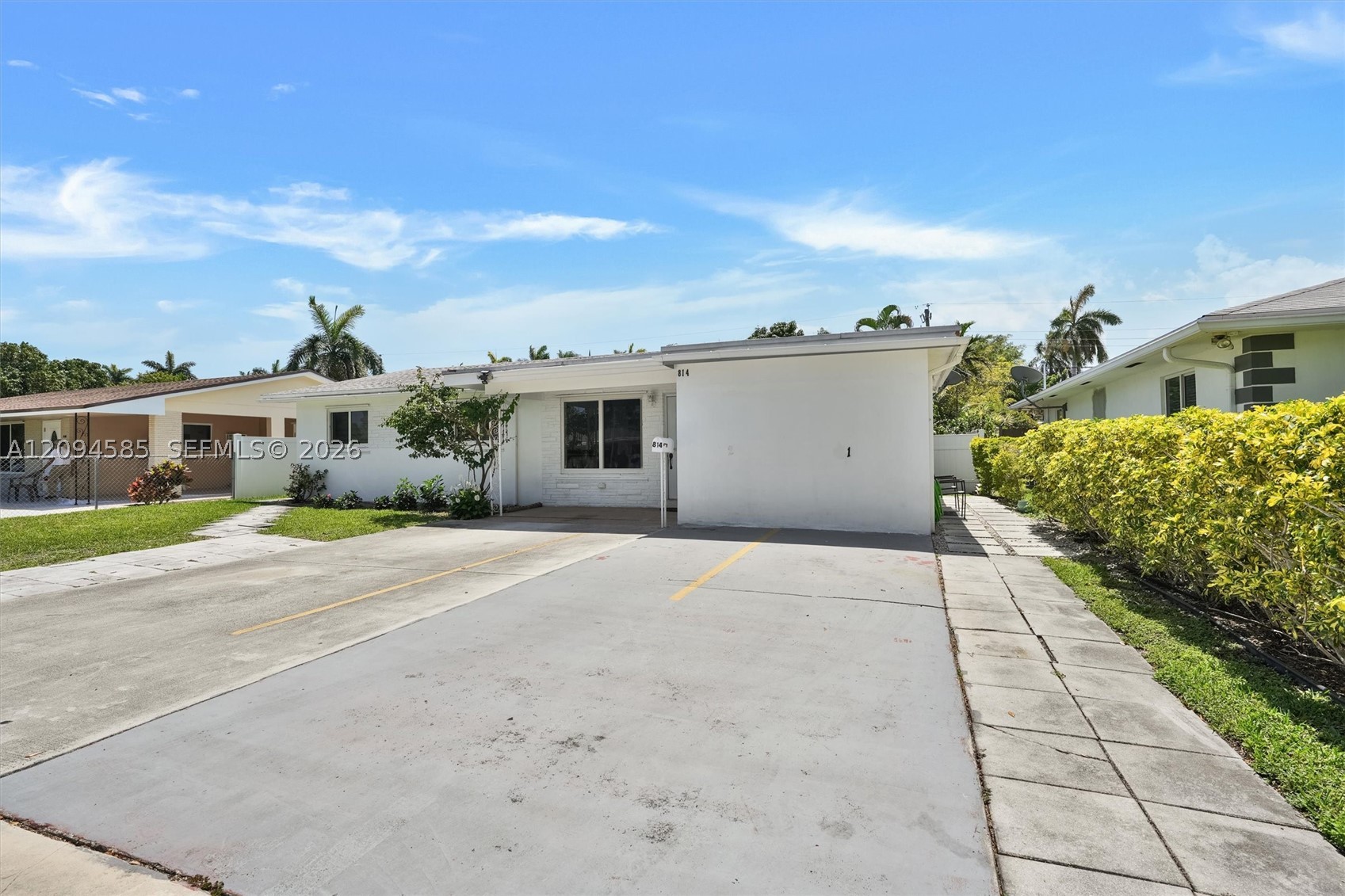814 NE 4th St #814, Hallandale Beach FL 33009