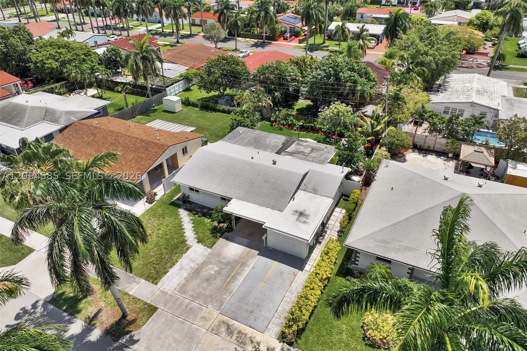 814 NE 4th St #814, Hallandale Beach FL 33009