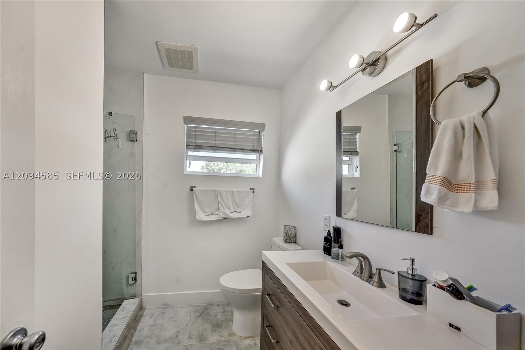 814 NE 4th St #814, Hallandale Beach FL 33009
