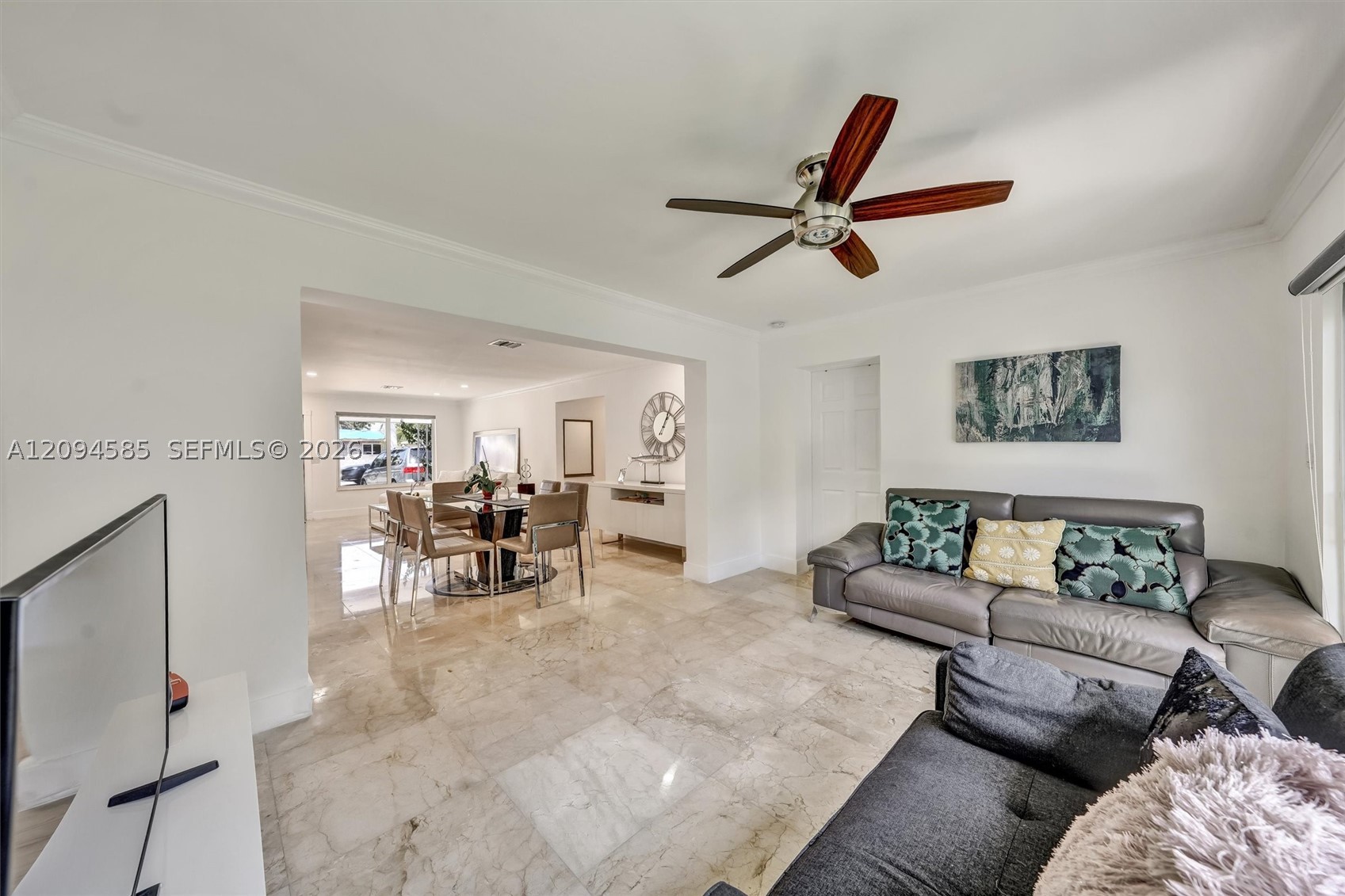 814 NE 4th St #814, Hallandale Beach FL 33009