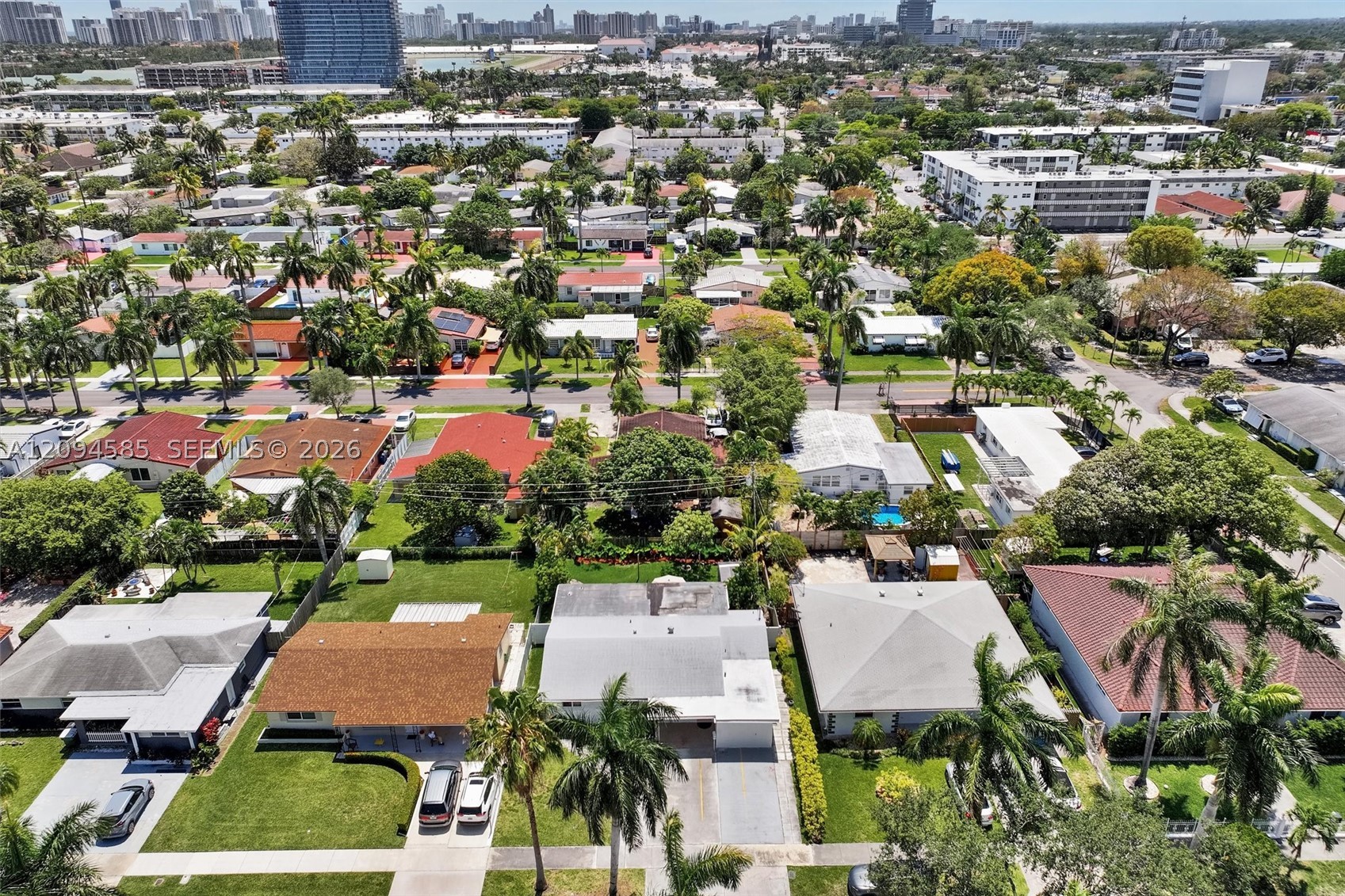 814 NE 4th St #814, Hallandale Beach FL 33009
