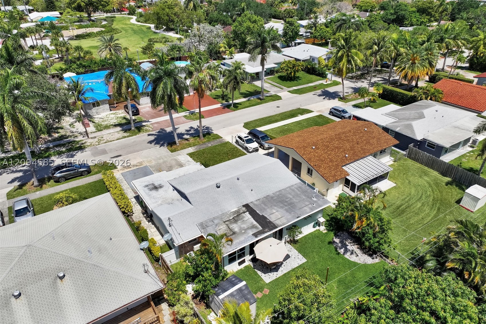 814 NE 4th St #814, Hallandale Beach FL 33009