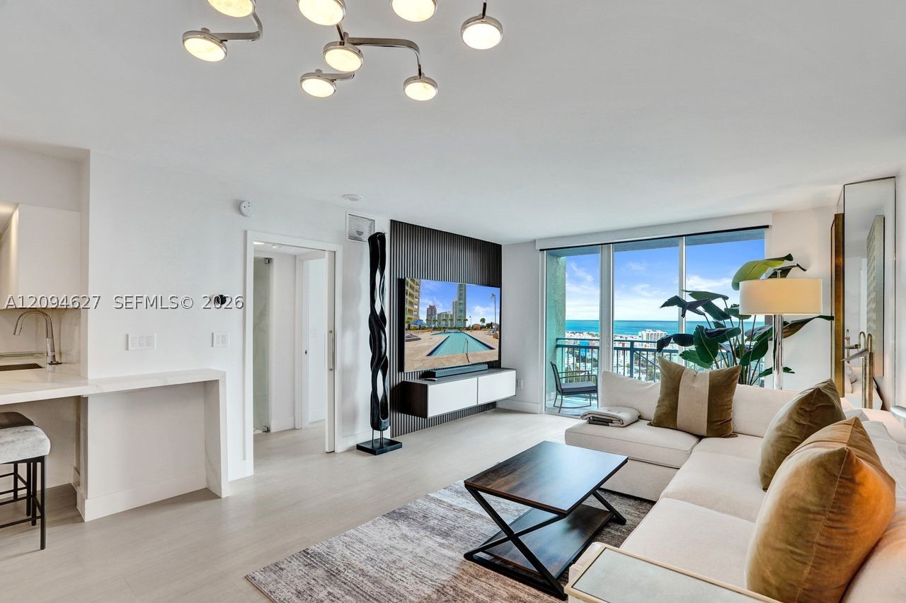 90 Alton Rd #2407, Miami Beach FL 33139