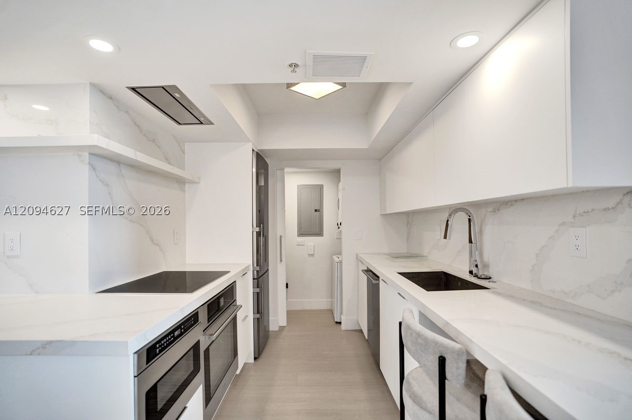 90 Alton Rd #2407, Miami Beach FL 33139