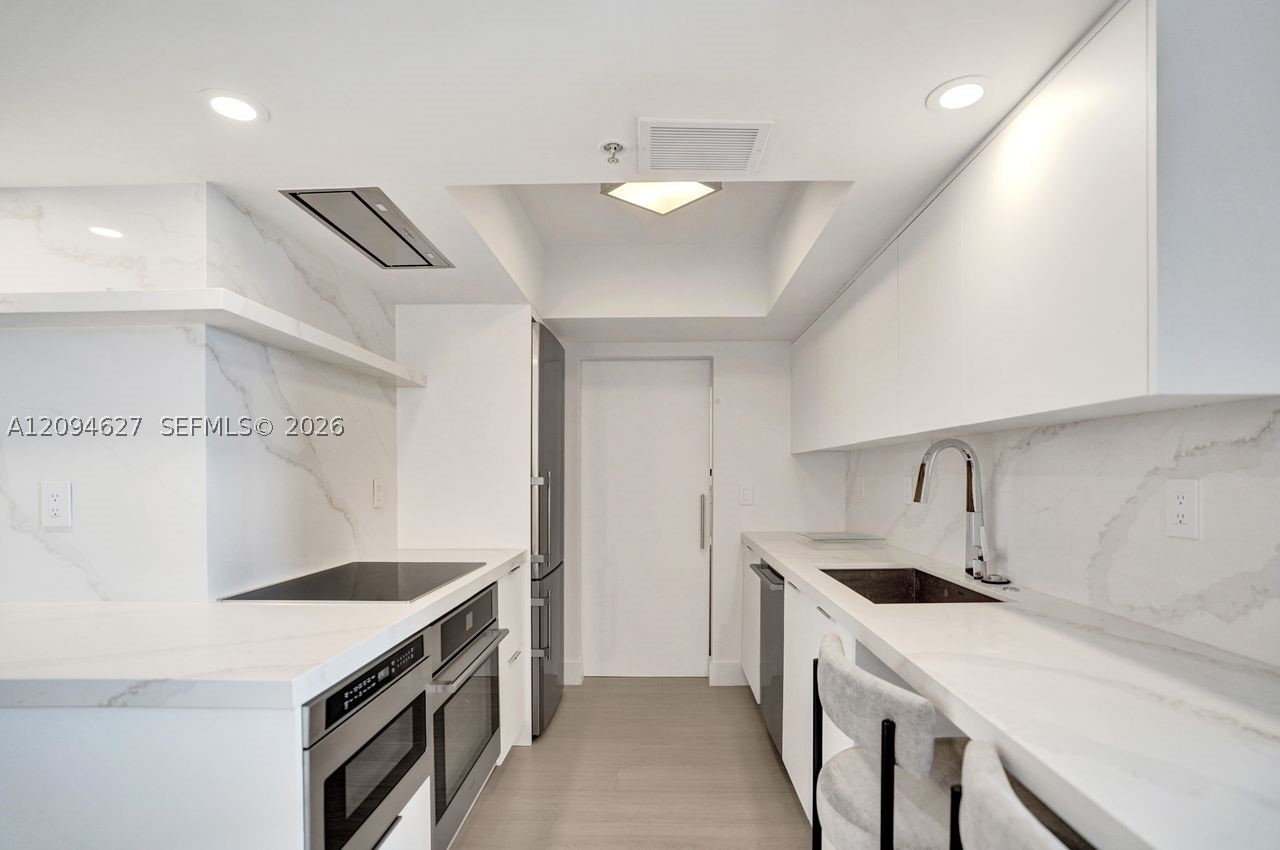 90 Alton Rd #2407, Miami Beach FL 33139