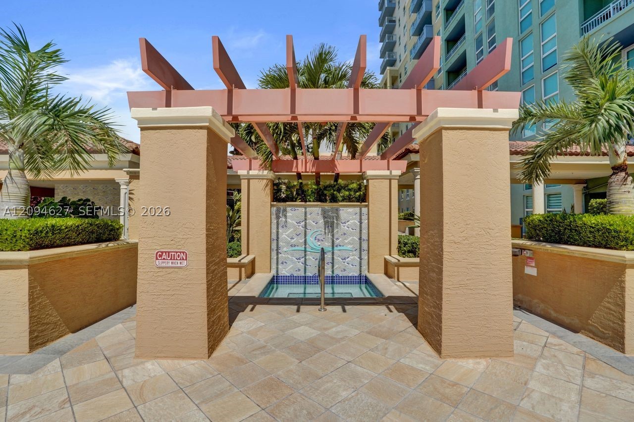 90 Alton Rd #2407, Miami Beach FL 33139