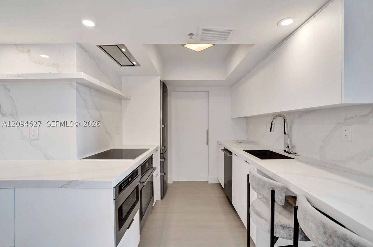 90 Alton Rd #2407, Miami Beach FL 33139