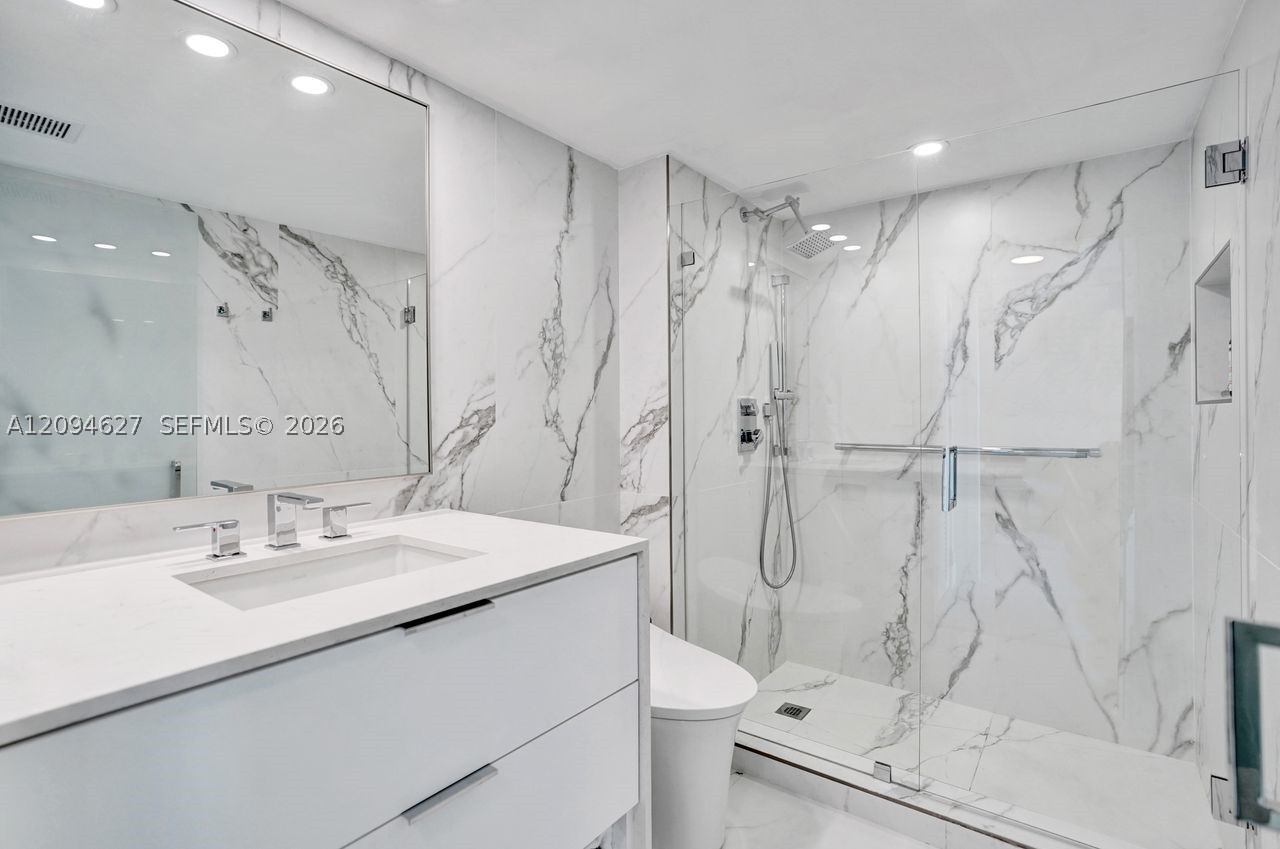 90 Alton Rd #2407, Miami Beach FL 33139