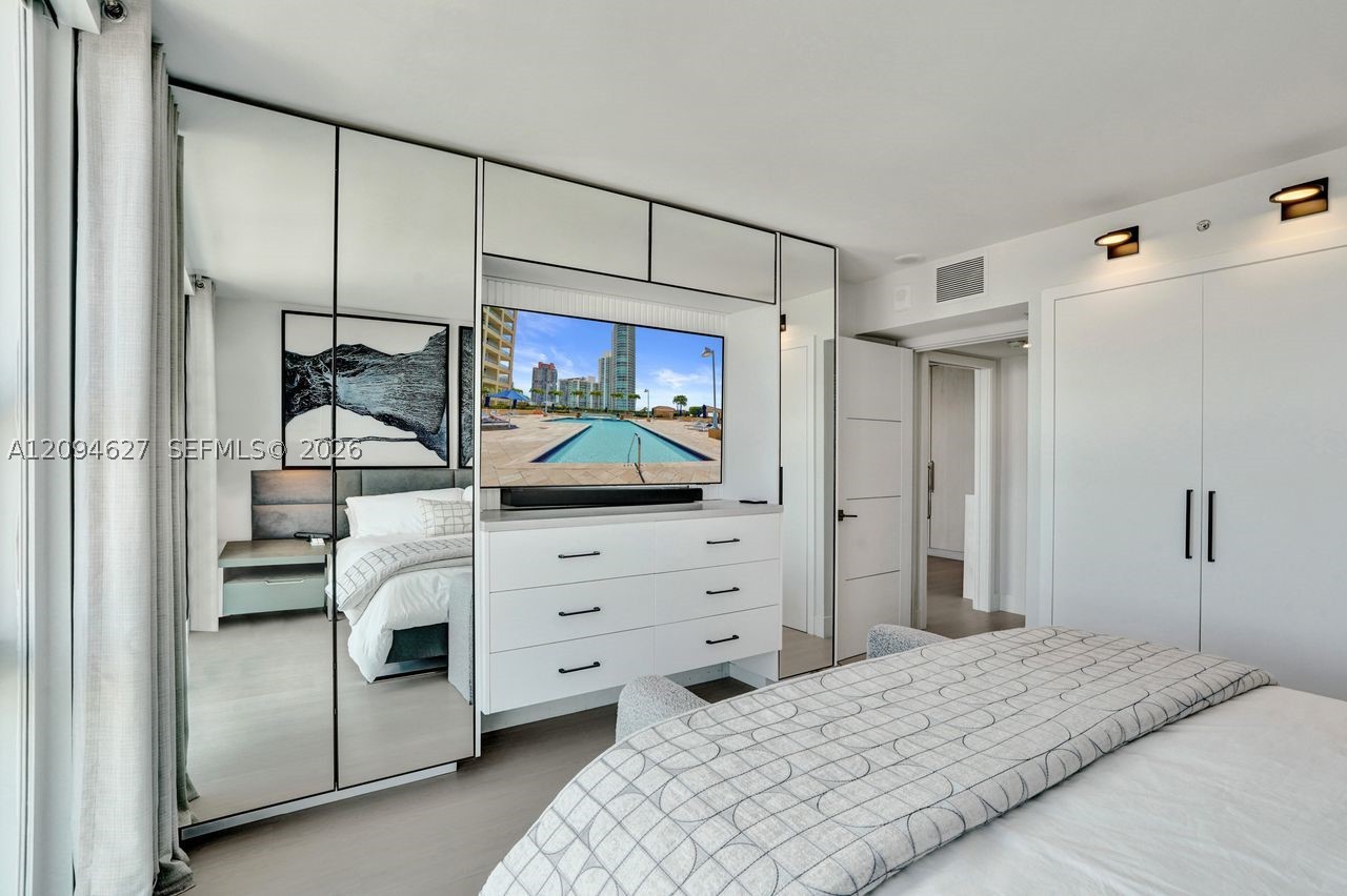 90 Alton Rd #2407, Miami Beach FL 33139