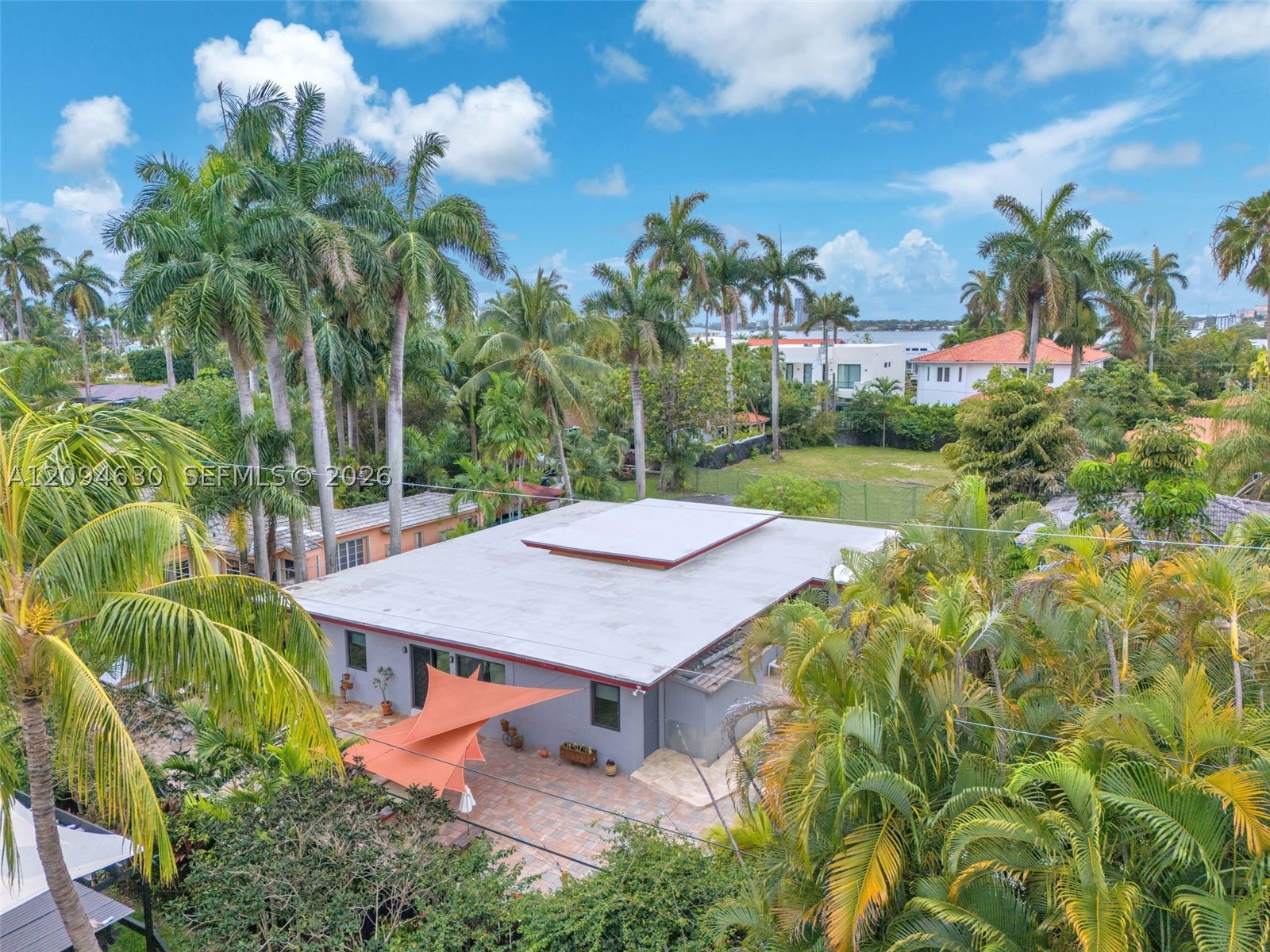 7701 Center Bay Dr, North Bay Village FL 33141