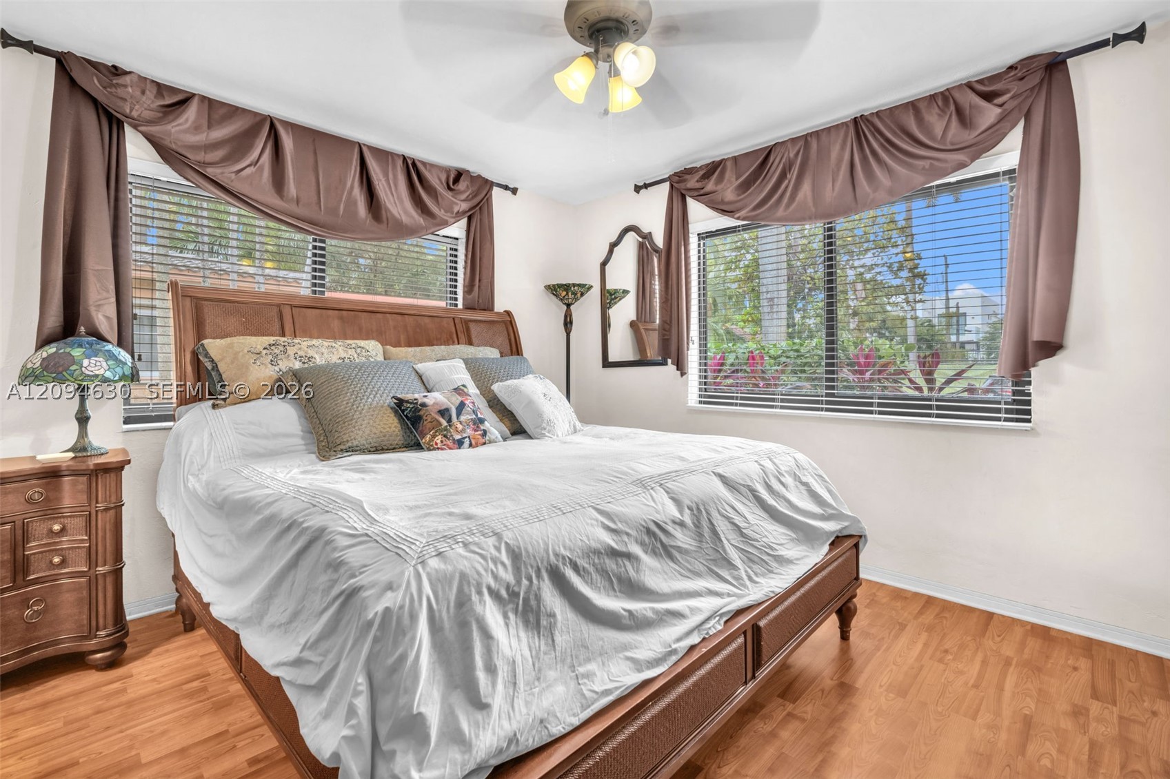 7701 Center Bay Dr, North Bay Village FL 33141