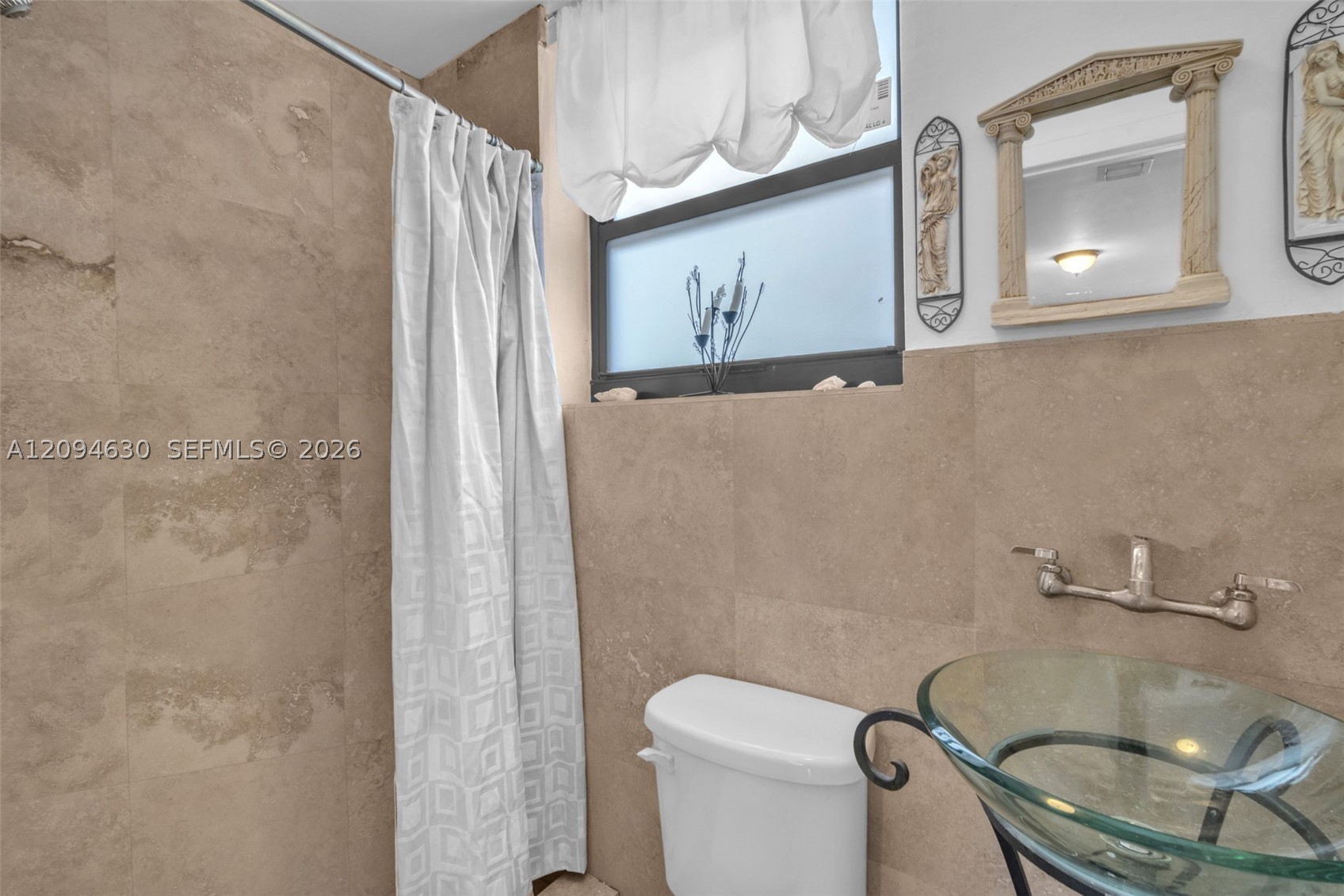 7701 Center Bay Dr, North Bay Village FL 33141