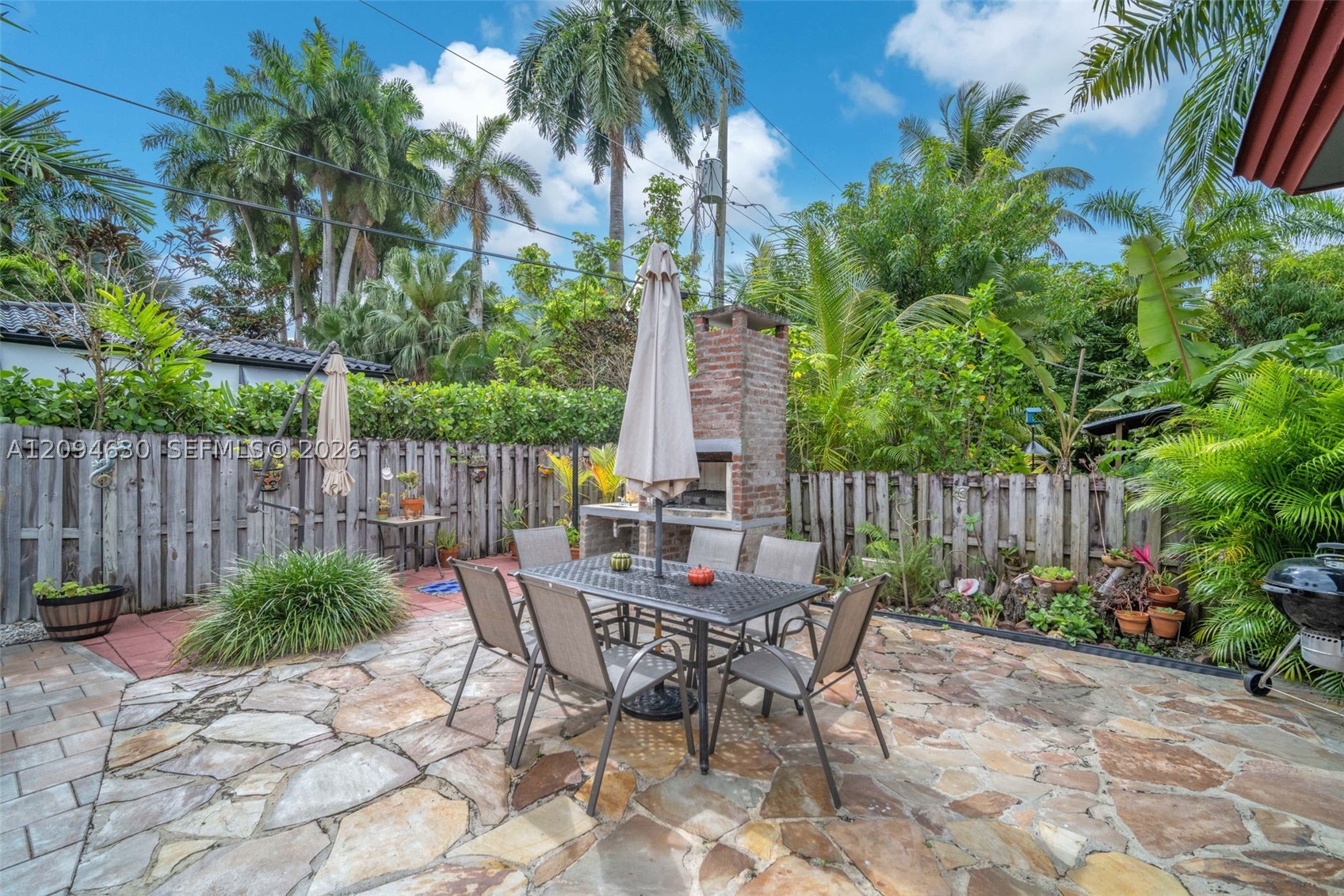 7701 Center Bay Dr, North Bay Village FL 33141