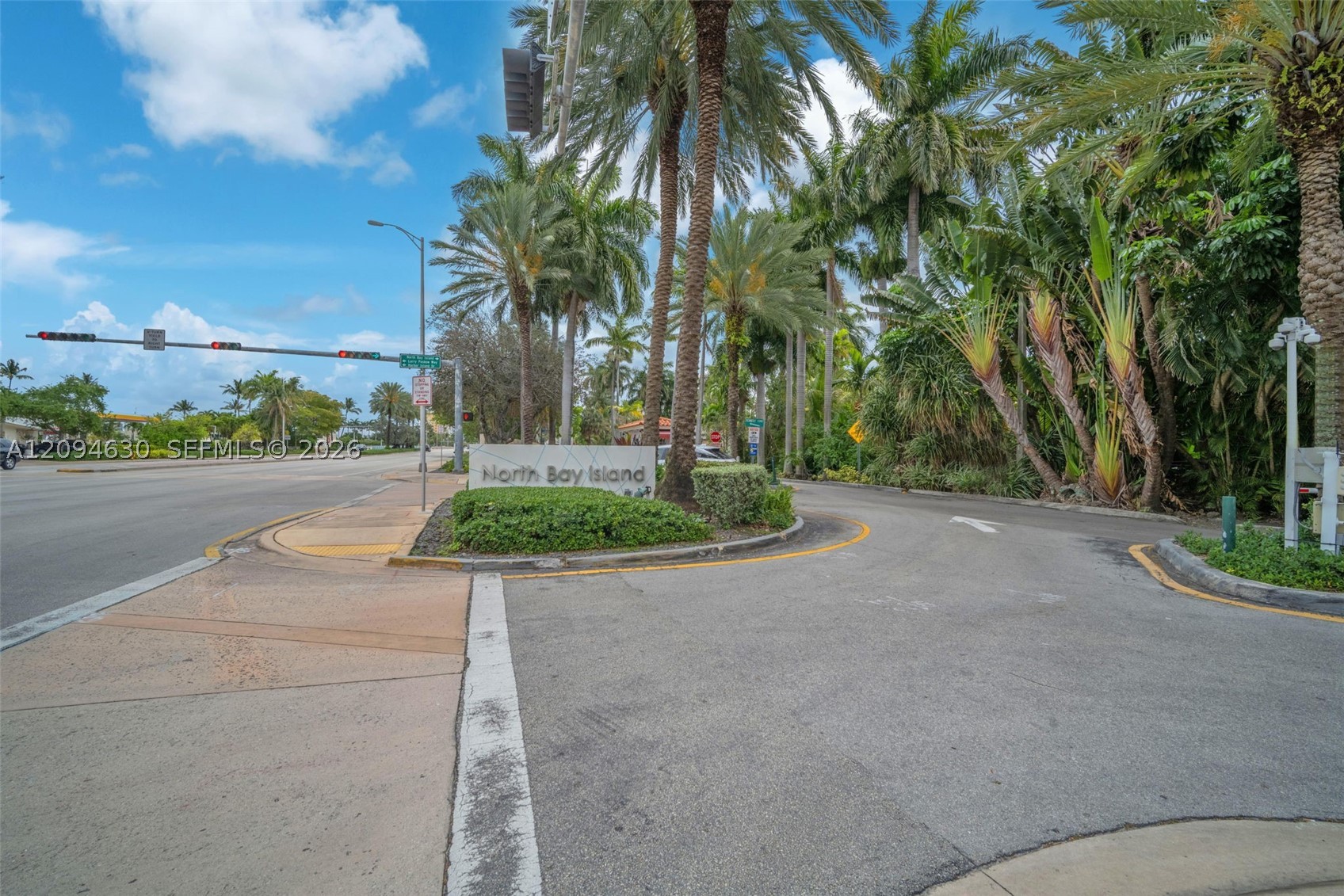 7701 Center Bay Dr, North Bay Village FL 33141